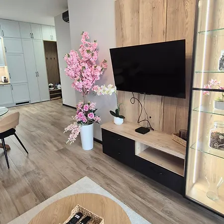 Towarowa Sakura Apartment, Free Parking, Air-conditioning, Self Check-in 24h Lejlighed *