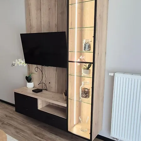 Towarowa Sakura Apartment, Free Parking, Air-conditioning, Self Check-in 24h *
