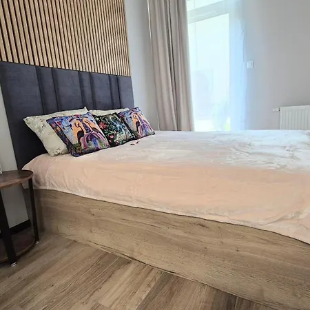 Towarowa Sakura Apartment, Free Parking, Air-conditioning, Self Check-in 24h *