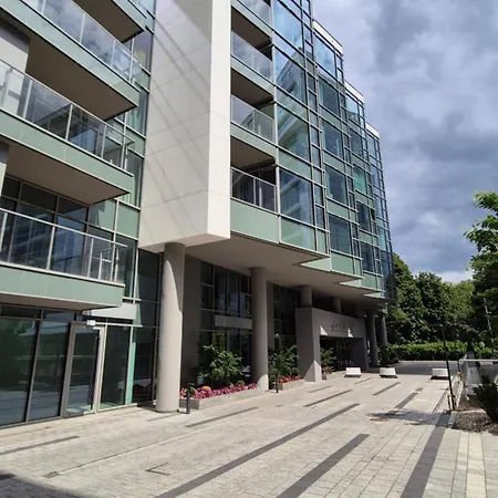 Towarowa Sakura Apartment, Free Parking, Air-conditioning, Self Check-in 24h